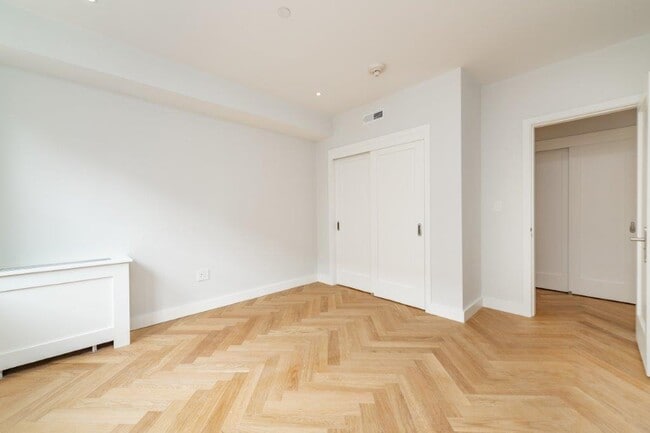 Foto del edificio - 15 Forest St