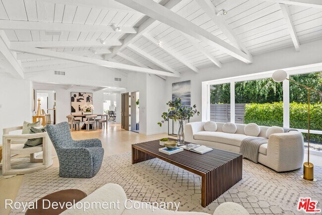 Building Photo - 3 br, 5 bath House - 1847 N Beverly
