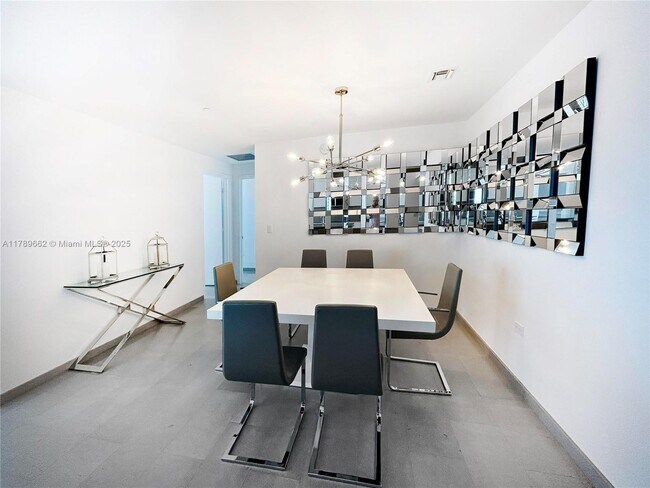 Foto del edificio - 68 SE 6th St