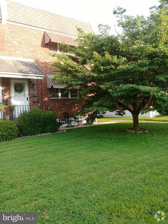 Building Photo - 8113 Ryers Ave