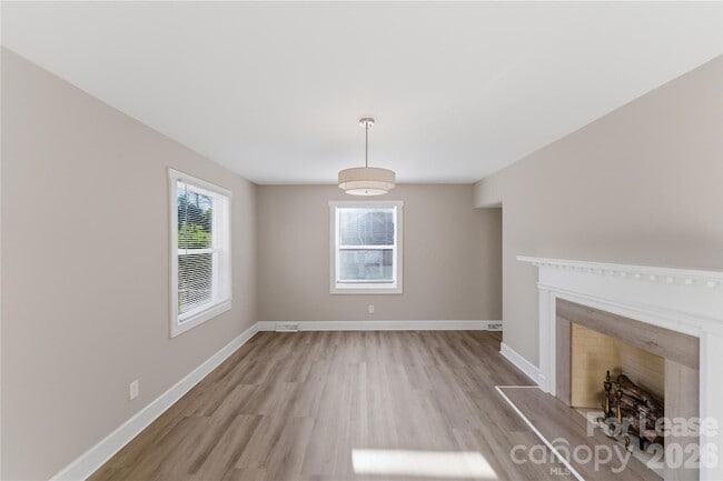 Foto del edificio - 2405 Greenland Ave