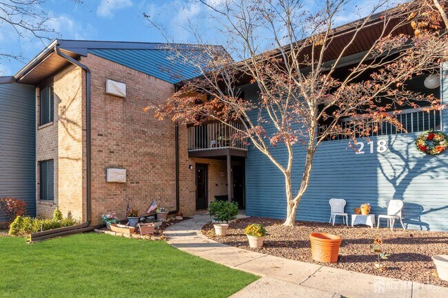 Foto del edificio - 218 Medford Ct