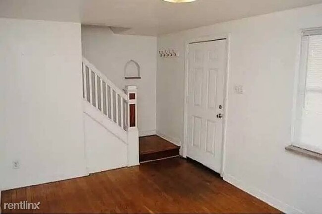 Building Photo - 2 br, 1 bath House - 157 Robinson St