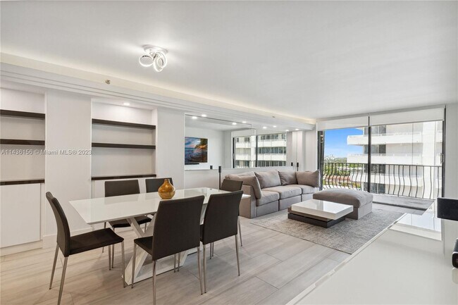 Building Photo - 8877 Collins Ave