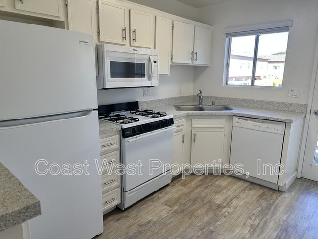 Foto del edificio - 3563 Roosevelt St