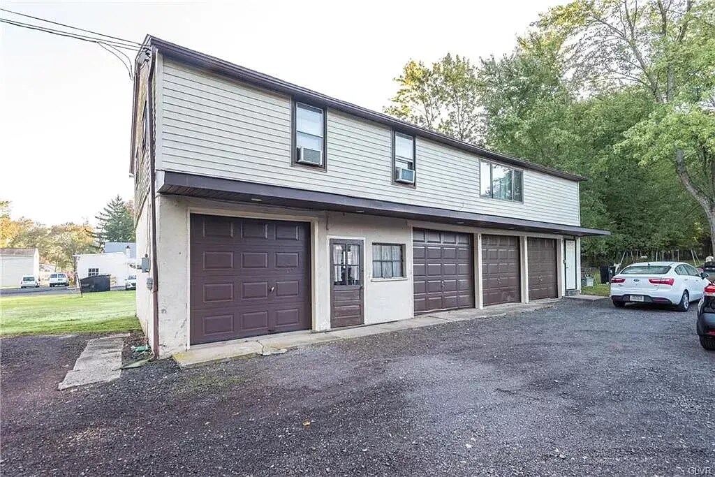 1609 N Line St, Lansdale, PA 19446 House Rental in Lansdale, PA