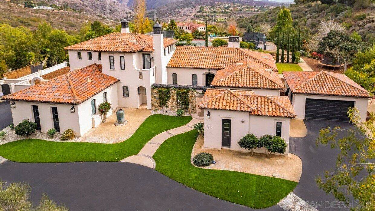 Foto principal - 7977 Camino De La Dora