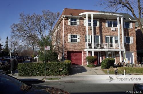 Foto principal - 212-01-212-41 41st Ave