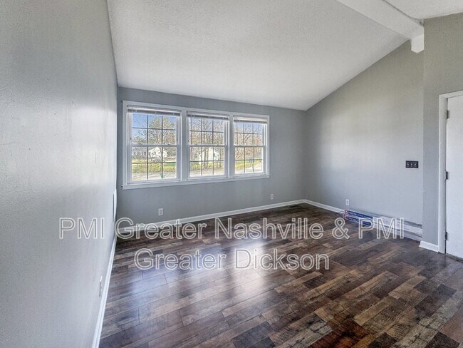 Foto del edificio - 116 Batey Cir