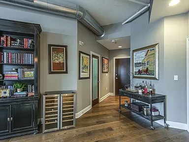 Building Photo - 117 30th Ave N