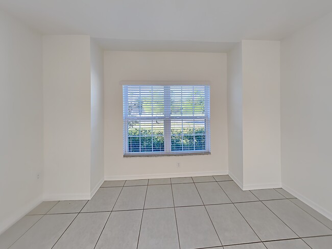 Building Photo - 6505 Sparkling Way