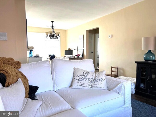 Foto del edificio - 1203 Belle View Blvd