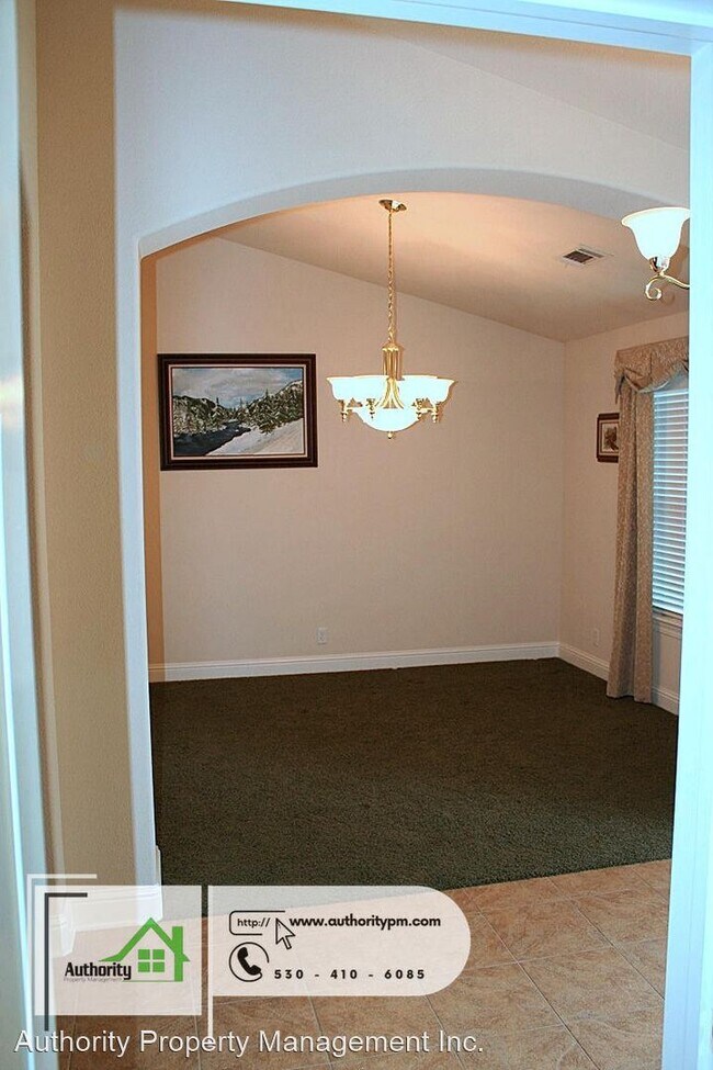 Foto del edificio - 4 br, 2 bath House - 6501 Capitola Pl.