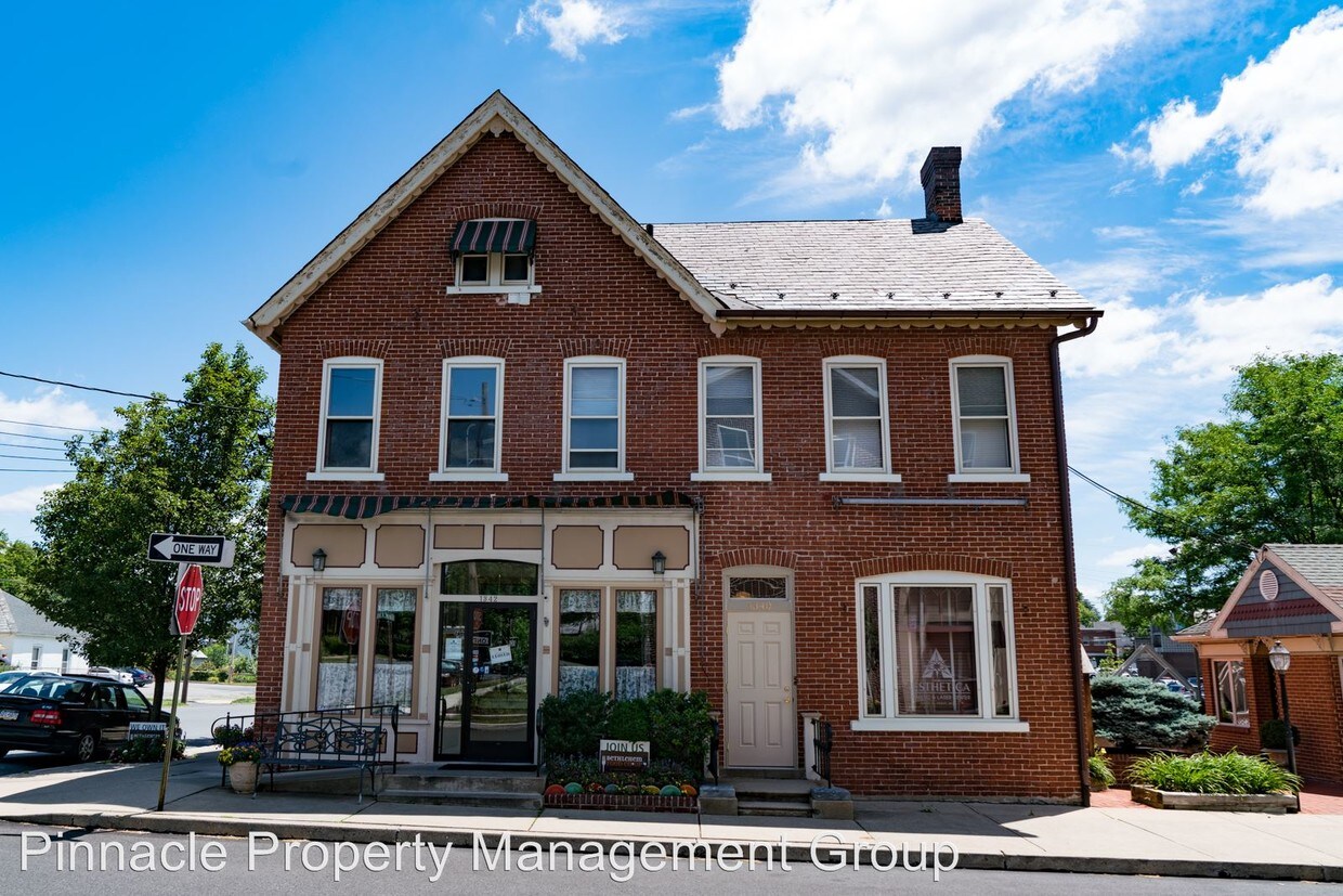 Primary Photo - 1326-1342 Chelsea Ave