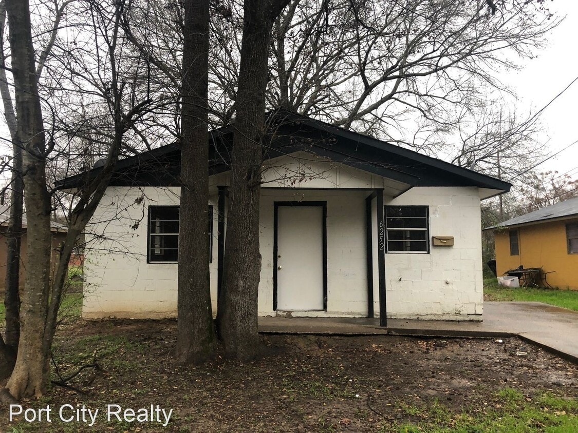 Primary Photo - 3 br, 1 bath House - 6252 Rufus Dr