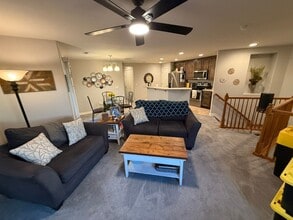 Building Photo - 9762 Mayfair St