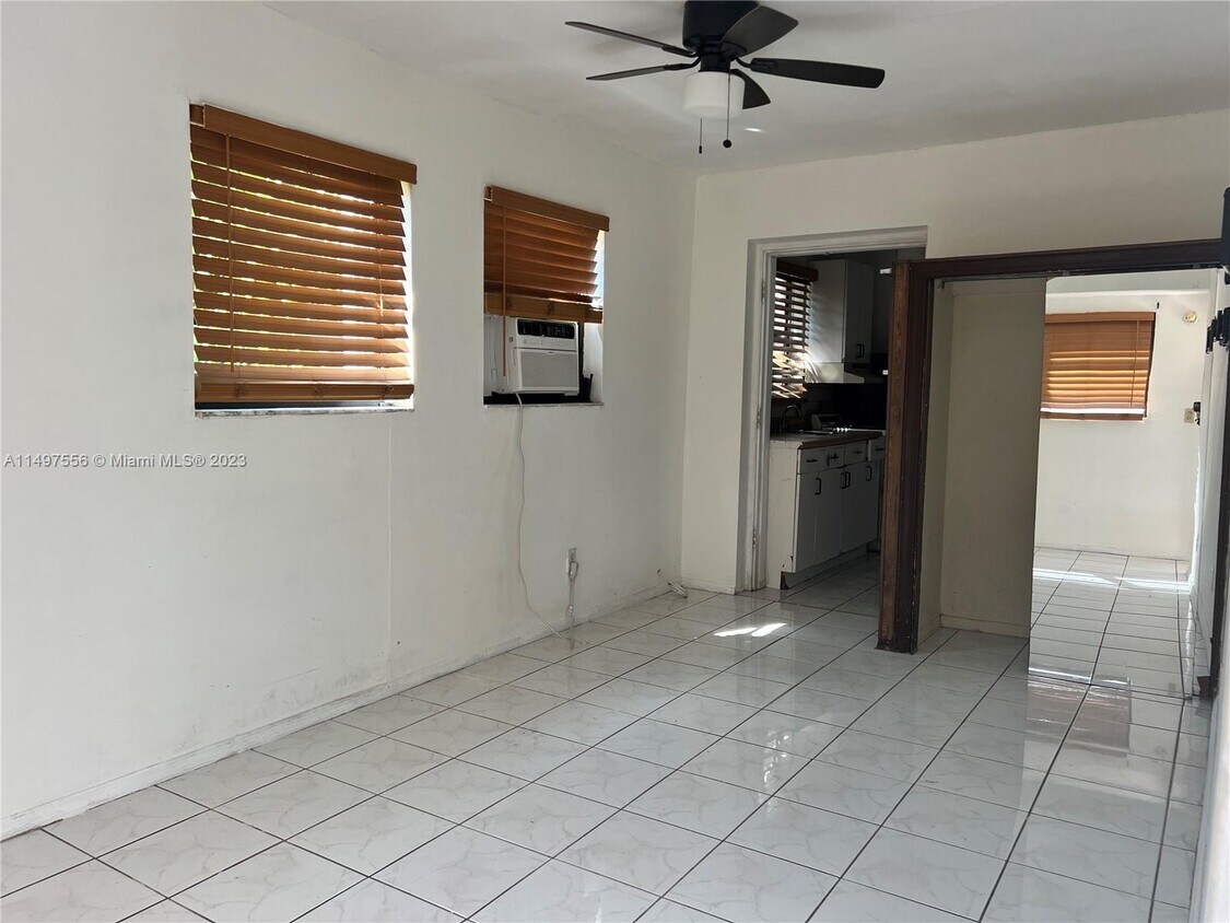 Primary Photo - 7021 SW 30th St