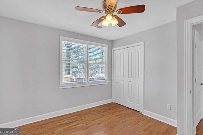 Foto del edificio - 1670 Cecilia Dr SE