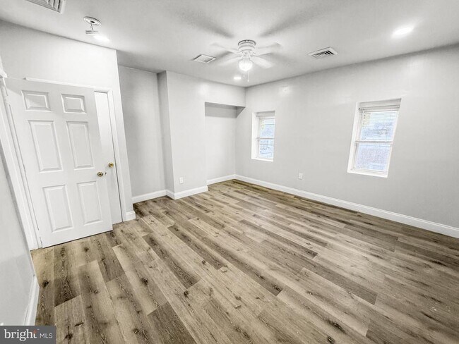 Foto del edificio - 5341 Market St