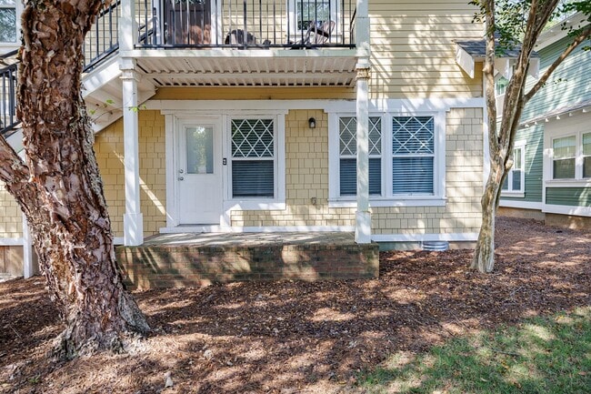 Building Photo - Cottage one-story condo in the highly sought-after gated community, The Woodlands of Athens!