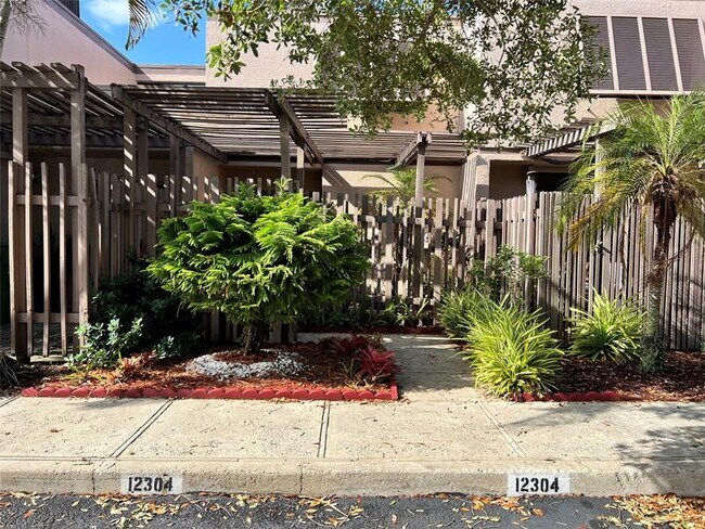 Foto del edificio - 12304 NW 11th Ct