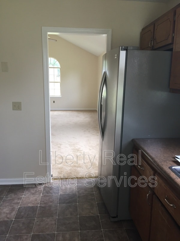 Building Photo - 1402 Desert Storm Dr