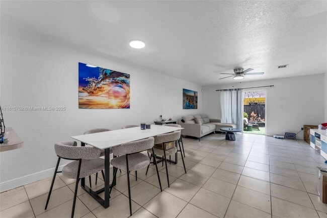 Foto del edificio - 19524 SW 103rd Ct