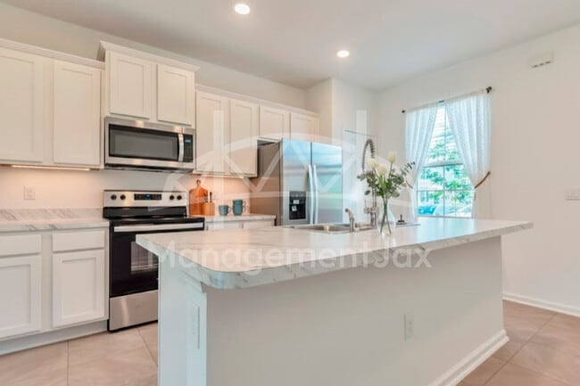 Photo - 8369 Zenith Cir Townhome