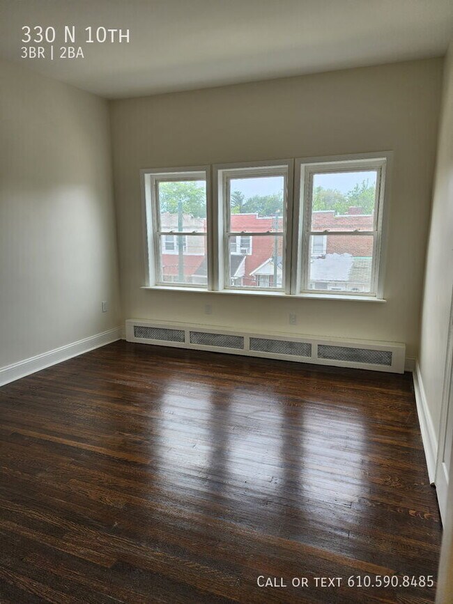 Foto del edificio - 330 N 10th-