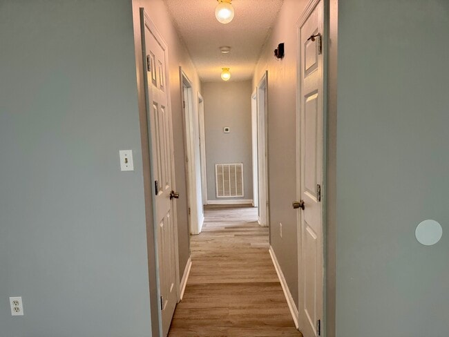 Foto del edificio - 3104 Sonya Dr NW