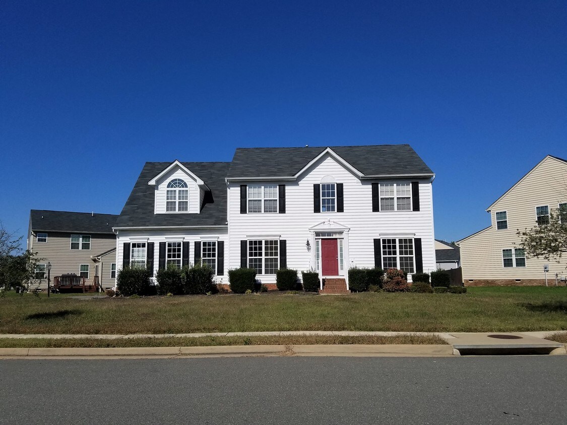 Primary Photo - 3101 Macallan Parkway