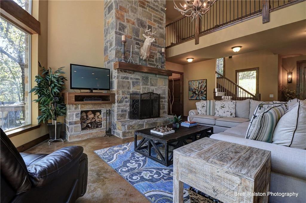 10447 W High Meadow Dr, Rogers, AR 72756 House for Rent in Rogers, AR