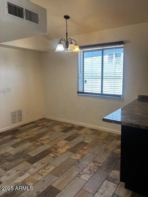 Building Photo - 814 E 13th St