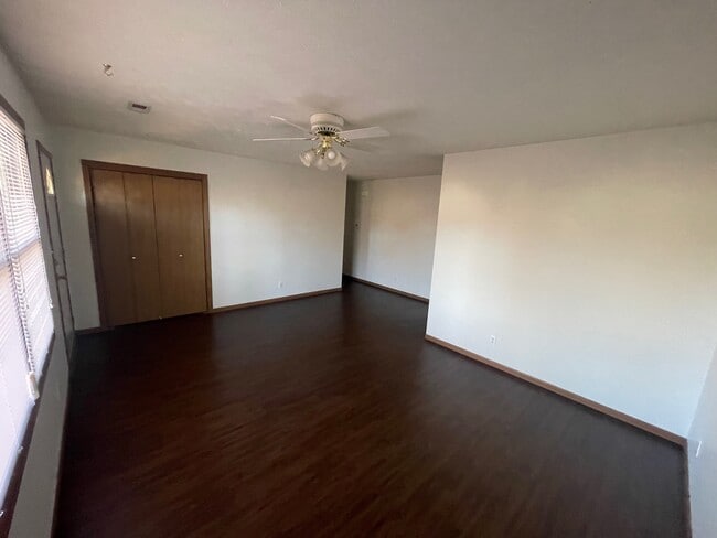 Living Room - 6604 Logan Ave