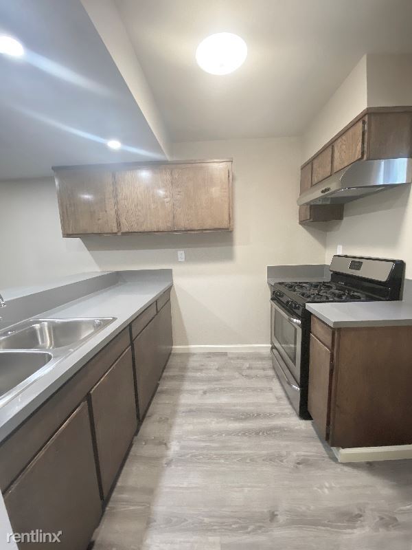 Foto del edificio - 1425 E Orange Grove Blvd