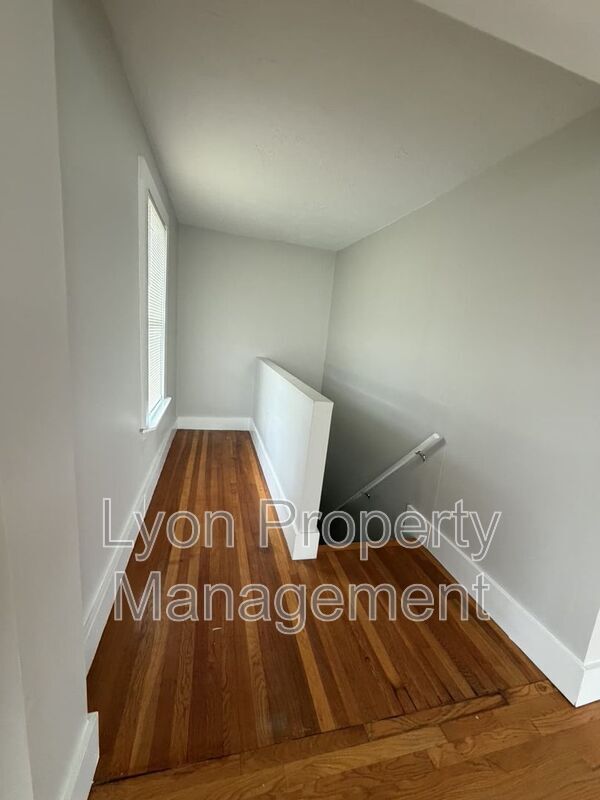 Foto del edificio - 318 Paradis Ave