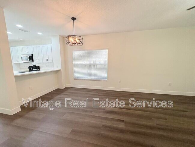 Foto del edificio - 8502 Gablebend Way