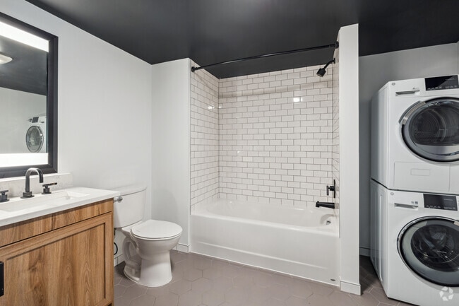 1BR, 1BA - 740SF - The Brynx Apartments