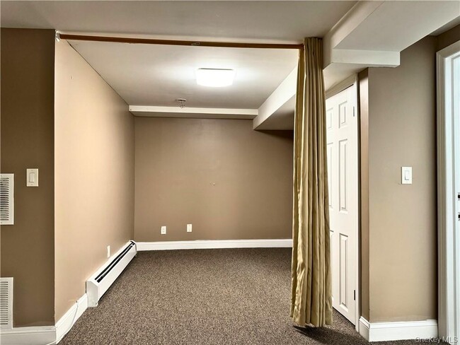 Foto del edificio - 7 S Madison Ave