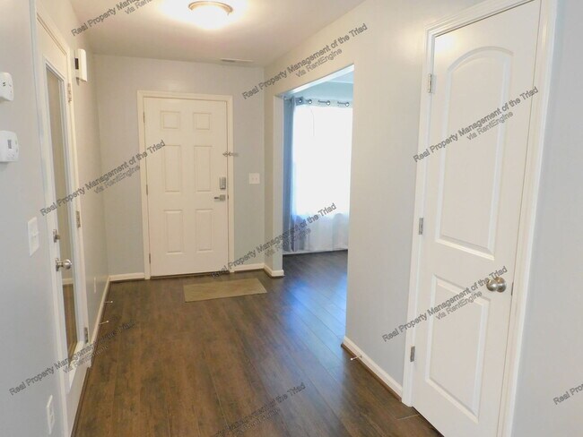 Foto del edificio - 2627 Leighswood Dr
