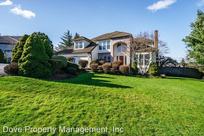 Foto del edificio - 4 br, 2.5 bath House - 5005 NW Sierra Ct.