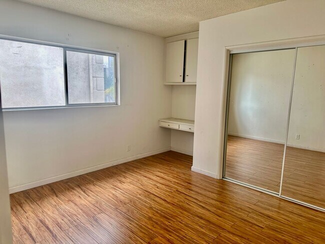 Foto del edificio - 11843 Dorothy St