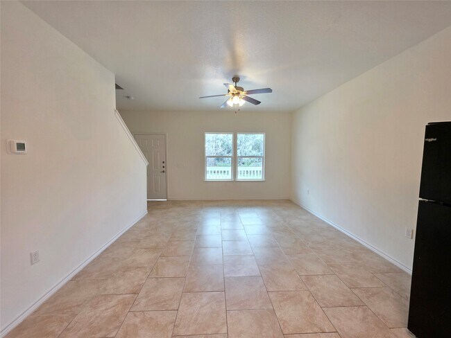 Building Photo - 6110 White Oak Dr