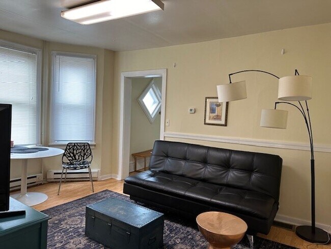 Building Photo - Welcome to this  Fully Furnished 1 bedroom...