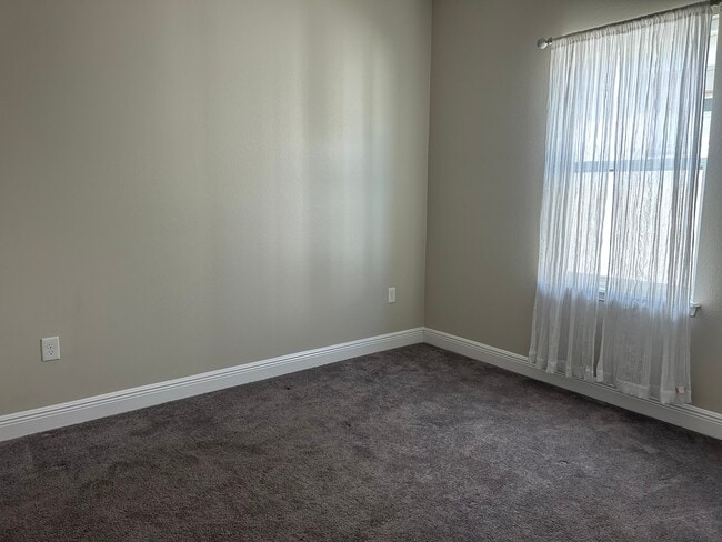 Building Photo - 5567 Estero Loop