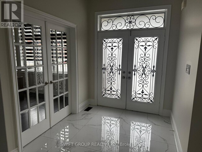 Photo du bâtiment - 43 Martin Byrne Dr