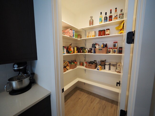 Foto del edificio - 1504 New Holland Dr