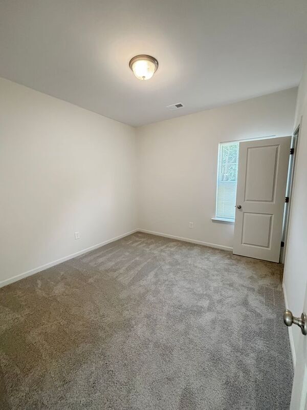 Building Photo - 1527 Hollyleaf Ave