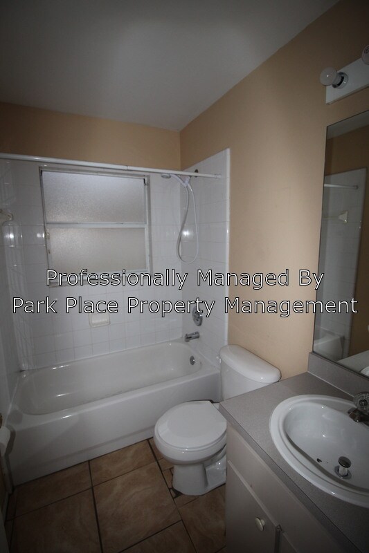 Building Photo - 3454 Lake Tiny Cir