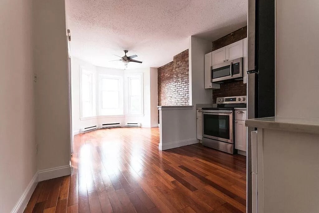 Photo - 320 Warren St. #2 Roxbury